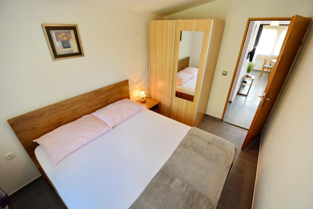 Apartment Marijana Vir Eksteriør bilde