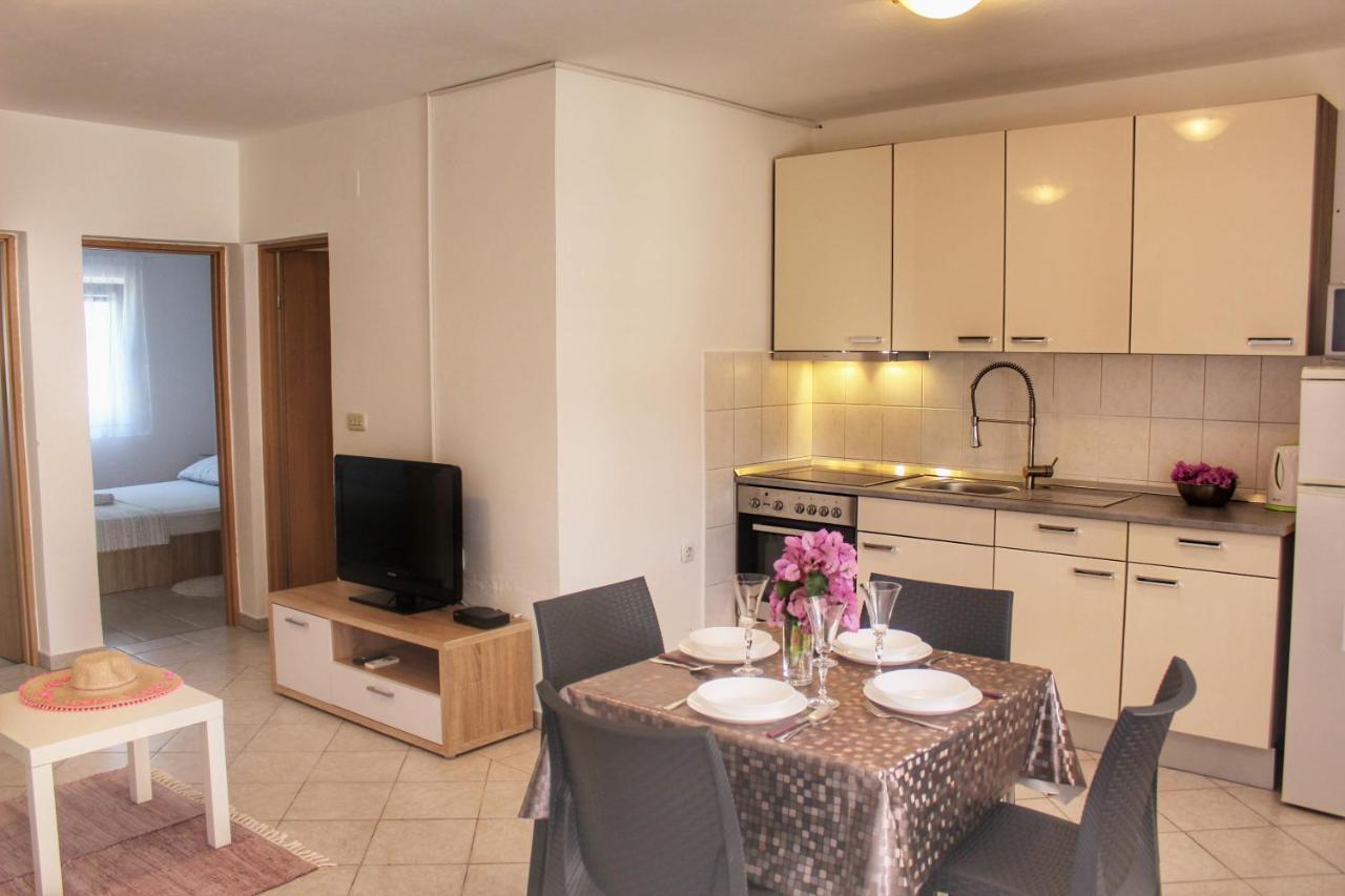 Apartment Marijana Vir Eksteriør bilde
