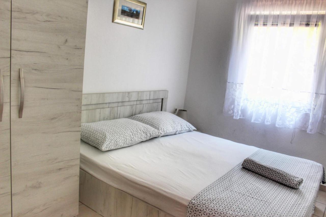 Apartment Marijana Vir Eksteriør bilde